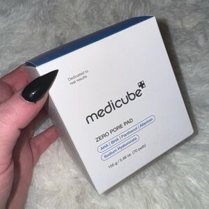 FINAL PRICE NWB Medicube Zero Pore Pads
